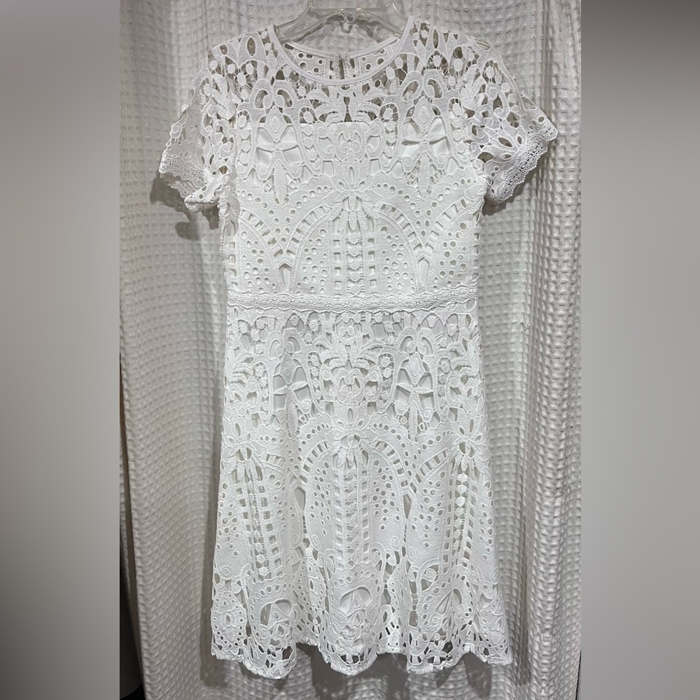 Girls (Size 16) Elegant Cream (off-white) Eyelet Dress with Full Slip Lining - Picture 12 of 12